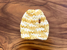 Load image into Gallery viewer, CHUNKY LATTE BEANIE